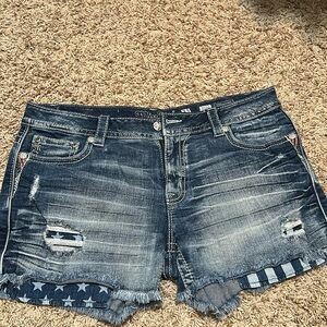 Ladies, miss me shorts
